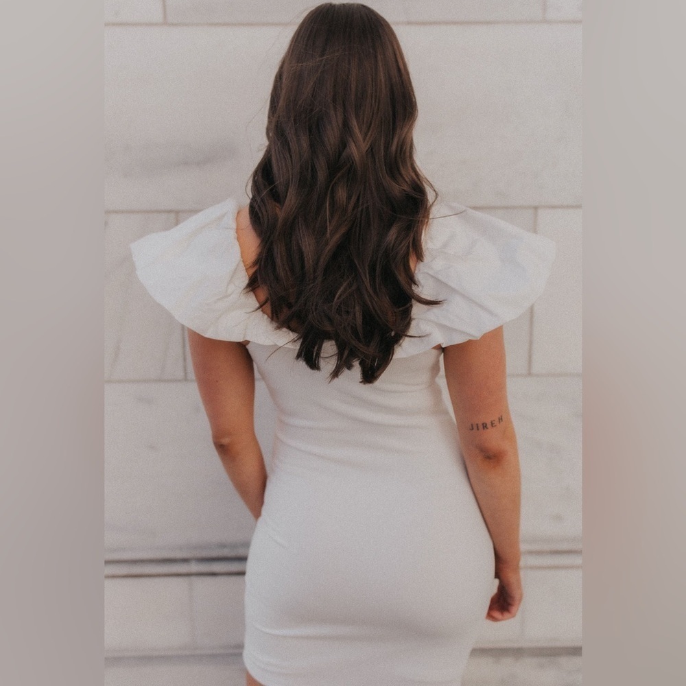 Elegant White Ruffle Dress - Picture 2 of 7